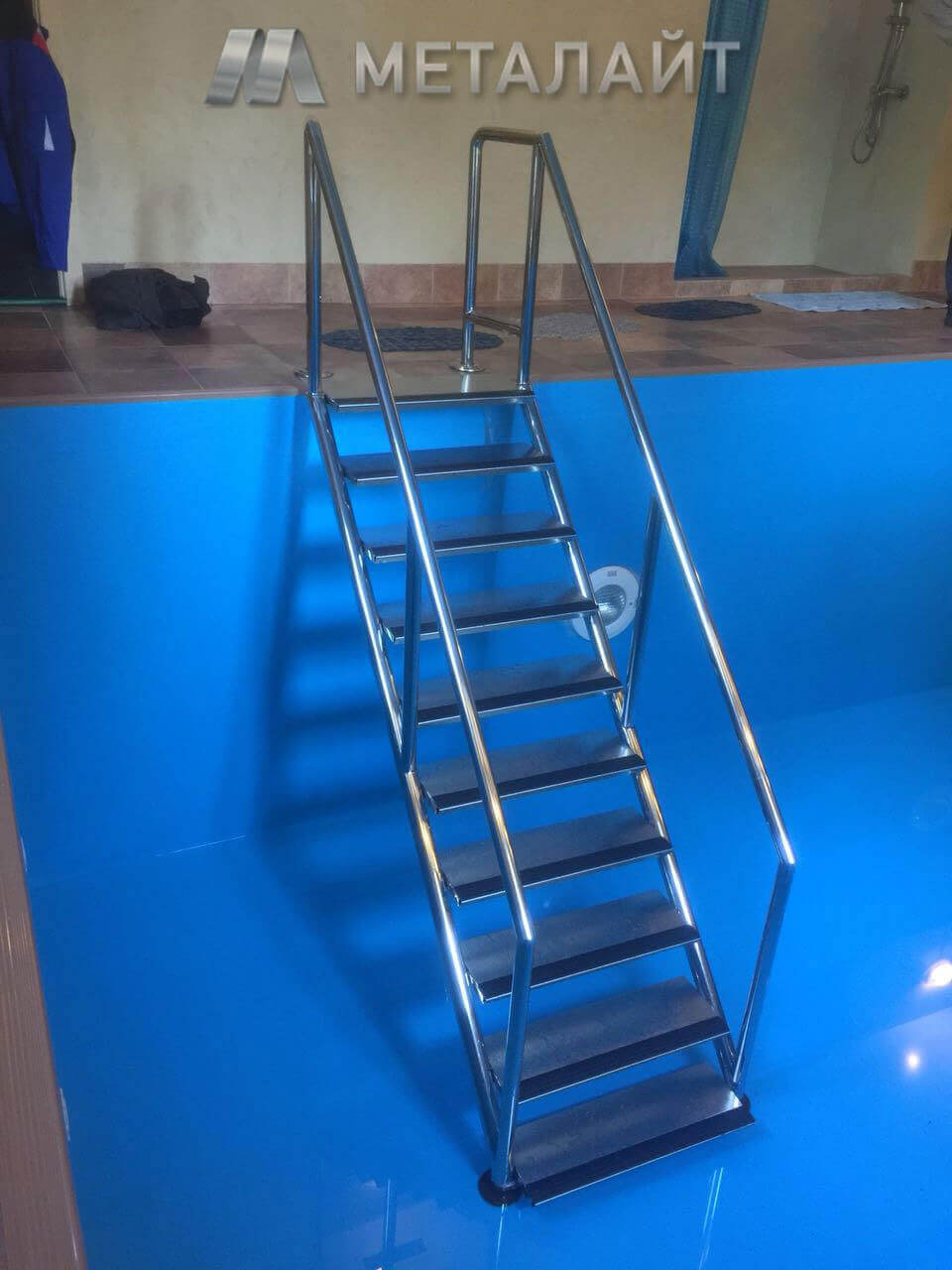 Лестница для бассейна на заказ